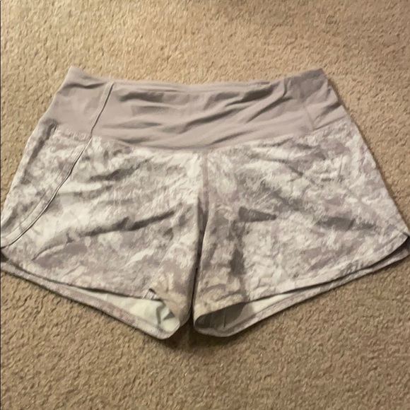 Lulu lemon shorts (sort of high wasted) - Picture 1 of 4